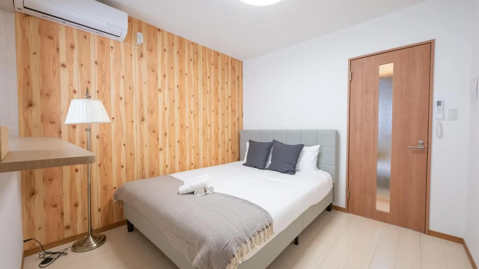 Official Trhouses 米御東桜 15 Minutes To Shinsaibashi, Kuromon Market And Namba Osaka 0*,  Japan