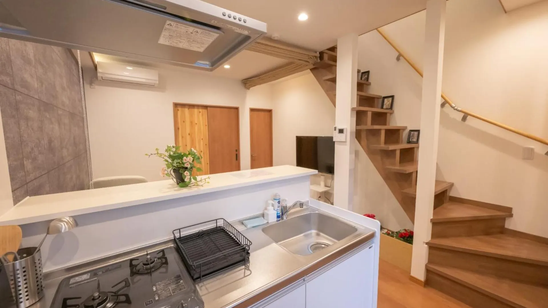 Apartment Official Trhouses 米御東桜 15 Minutes To Shinsaibashi, Kuromon Market And Namba Osaka
